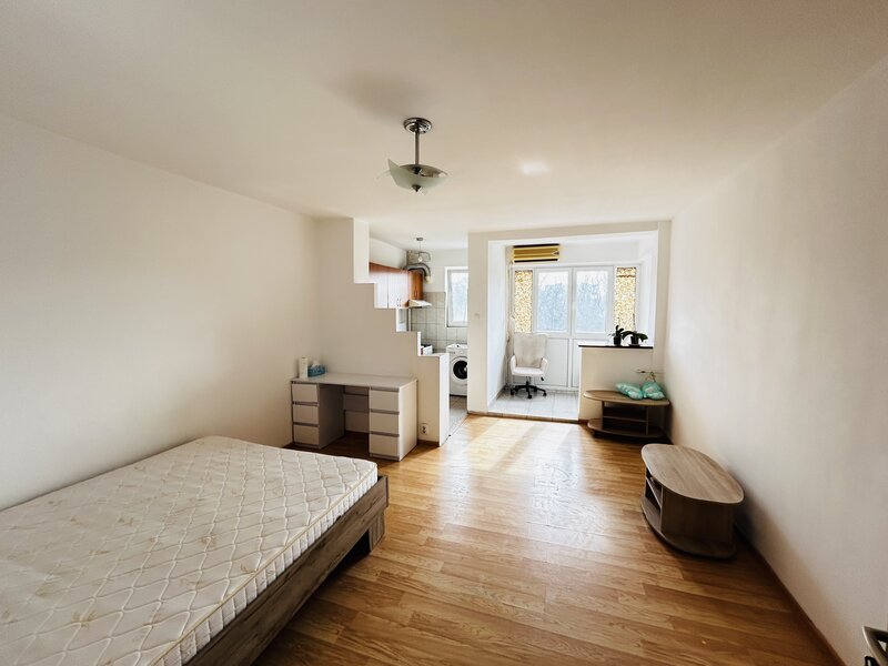 Titan, Minis, 5 min. Metrou, Parc IOR, garsoniera.